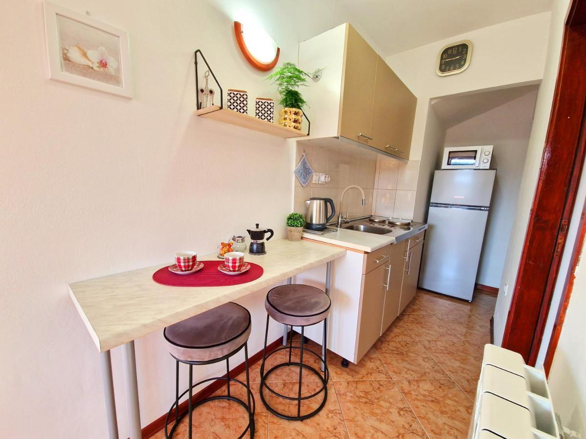 Apartmani Antonija Vozilici Экстерьер фото