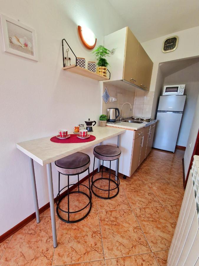 Apartmani Antonija Vozilici Экстерьер фото